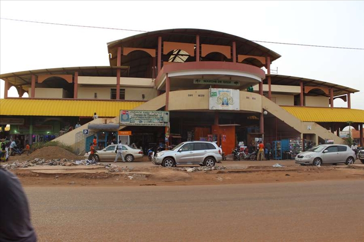 March s De Bamako L insalubrit Fait Fuir Les Usagers Abamako March s De Bamako L insalubrit Fait Fuir Les Usagers Abamako